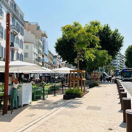 Grand 2 Pieces Sur La Croisette